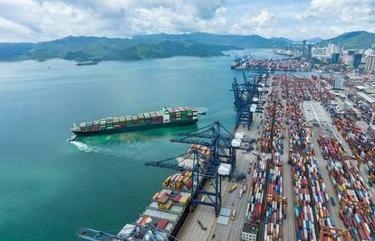 Unatoč carinskim barijerama, kineska vanjska trgovina i dalje raste i potvrđuje konkurentnost