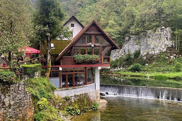 FOTO Ovo su najljepša mjesta za proljetne izlete u Hrvatskoj