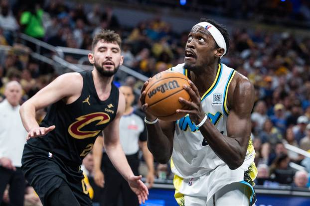NBA: Playoffs-Cleveland Cavaliers at Indiana Pacers