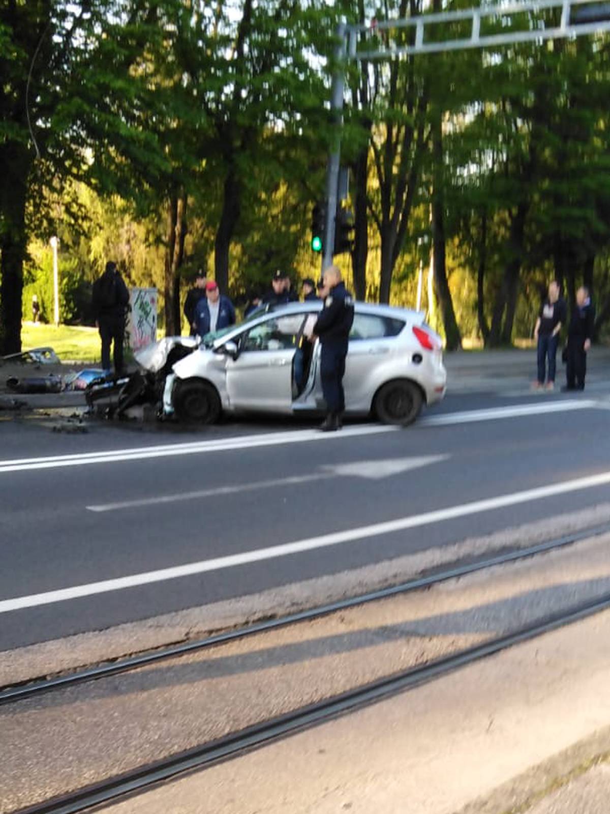 Koliko je brzo vozio?! Srušio je rasvjetni stup na Maksimirskoj