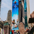 Jala Brat osvanuo na Times Squareu: 'Ne prestajte sanjati'