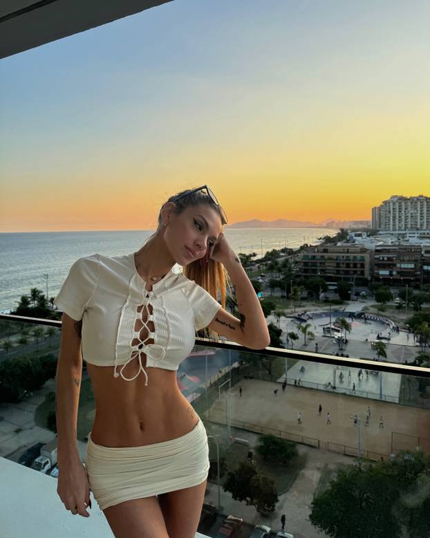 FOTO Influencerica šokirala: 'Dečko nogometaš i ja vodimo ljubav po sedam puta dnevno'