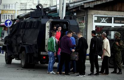 Kumanovo: 27 terorista se predalo policiji, 10 se još bori