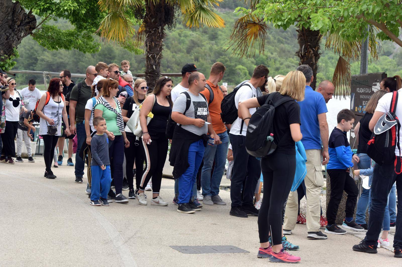 Velike gužve za ukracaj na turističke brodove u Nacionalnom parku Krka