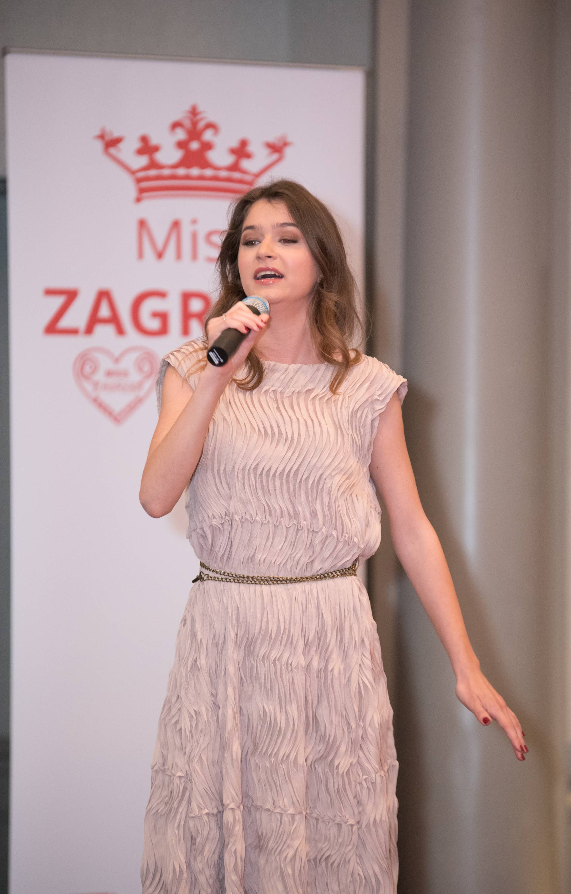 Važno je zvati se Nika: Ovo je nova Miss Zagreba za 2018.