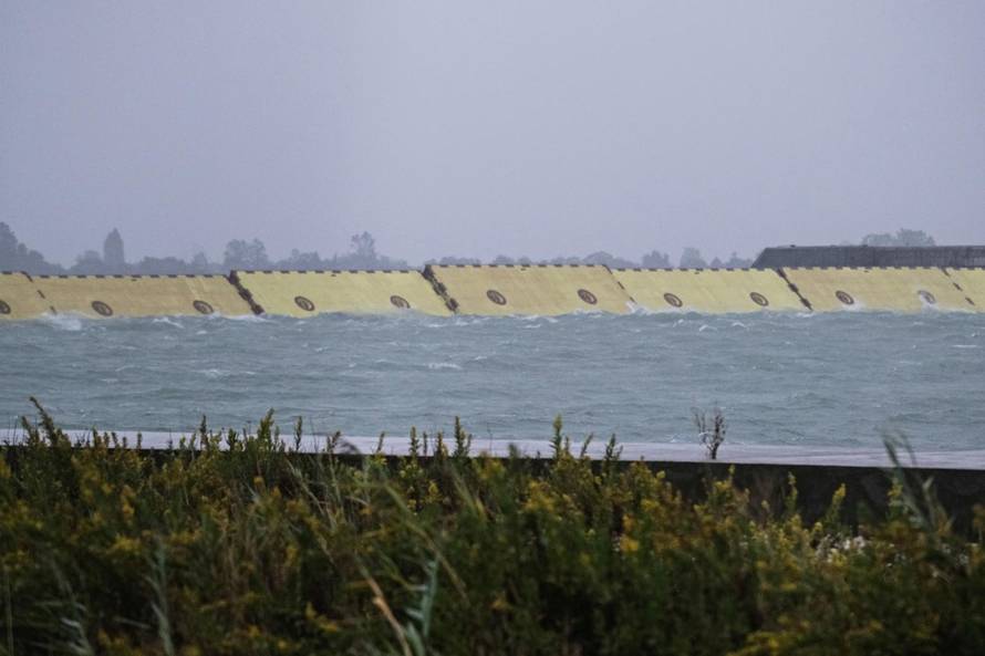 Mose flood barrier scheme is used for the first time, in Venice