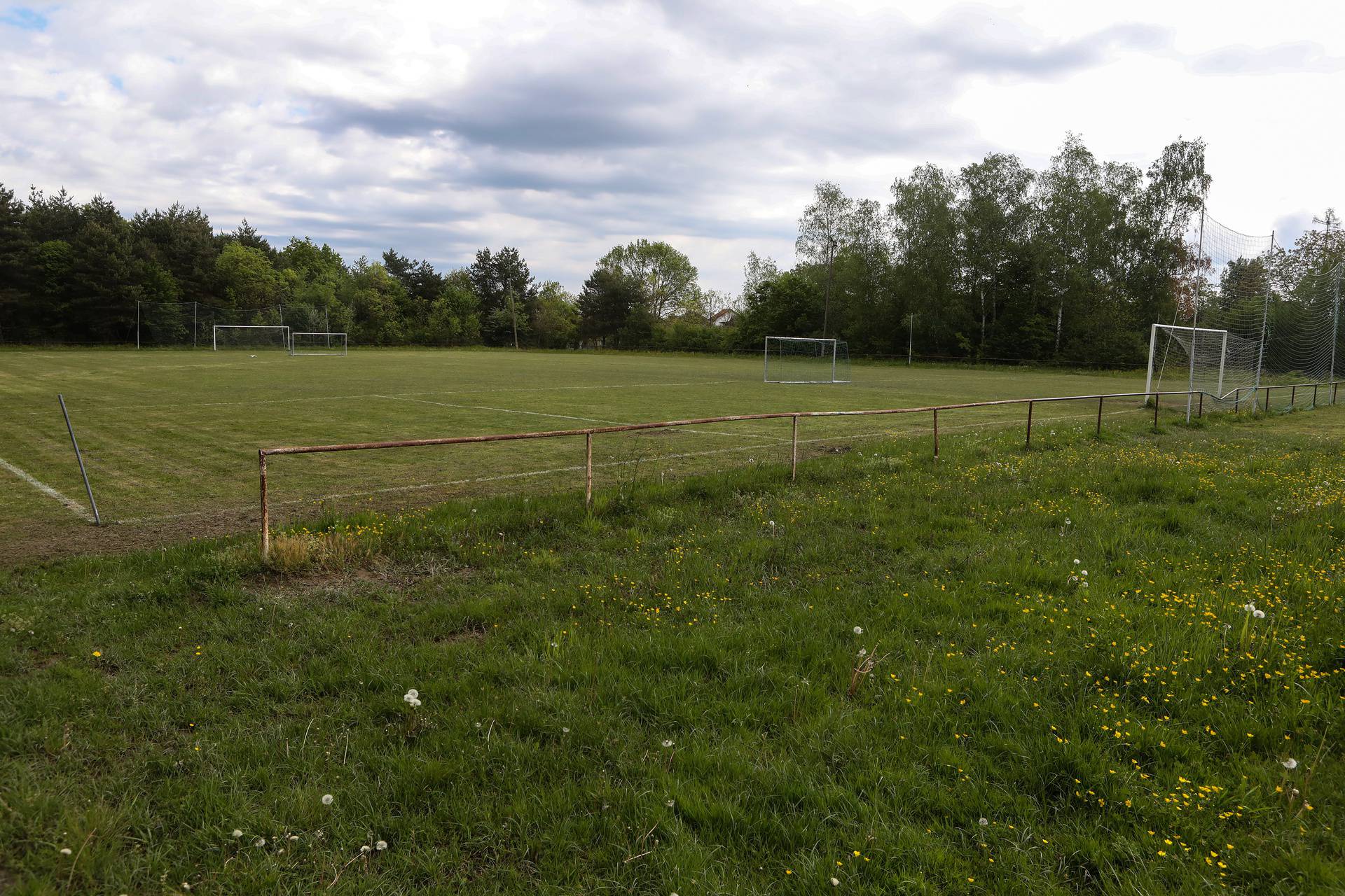 U Šiljakovini pored nogometnog igrališta pronađen dio ljudske lubanje