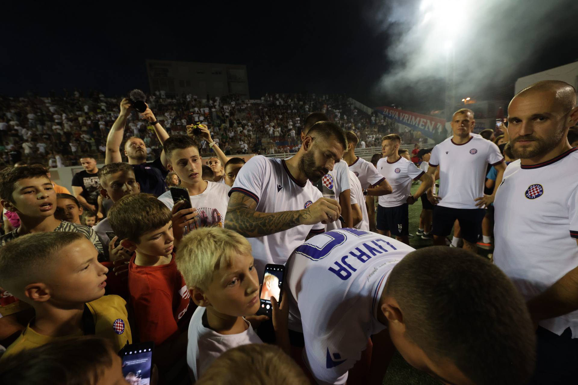 Split: Torcida kup, druženje navijača i prve momčadi Hajduka