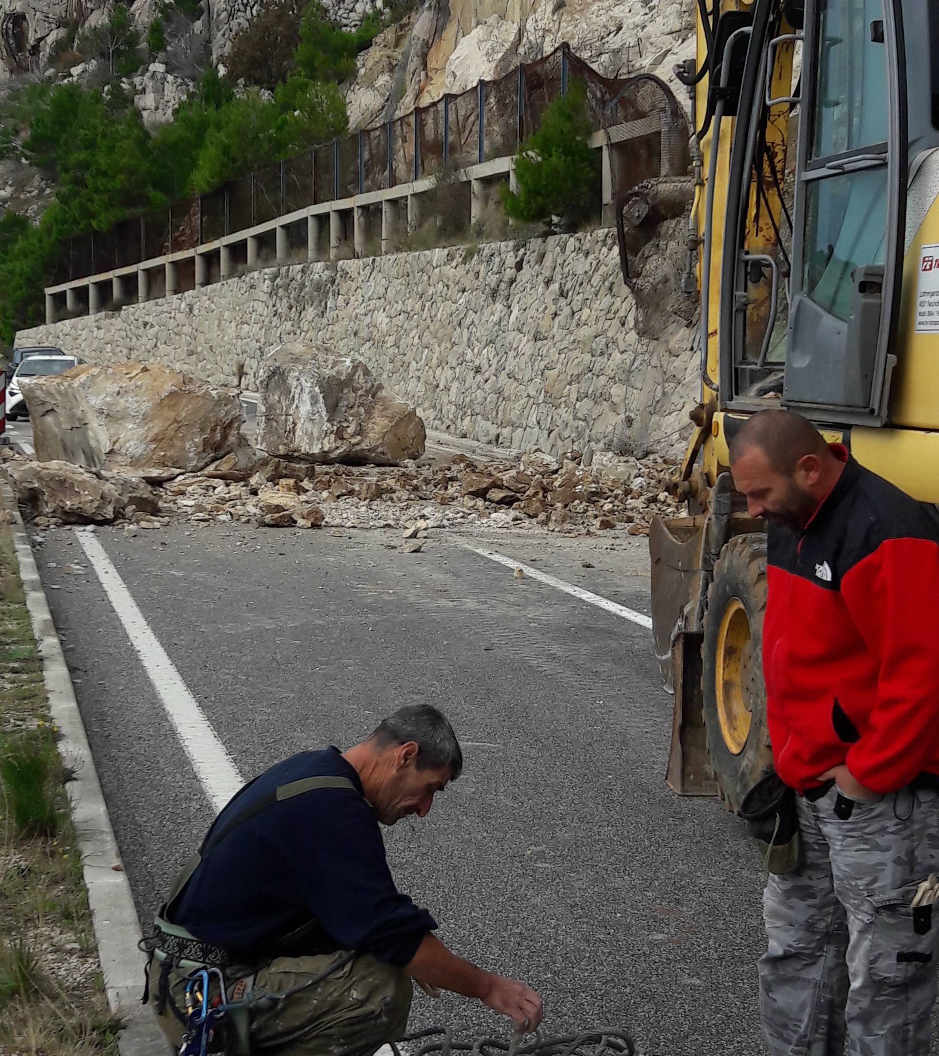 Tuga u Brodarici: Spašavao je brodicu, kći ga izvukla mrtvog