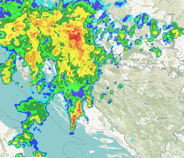 The storm covered most of Croatia, heavy rain possible on the Adriatic. Beware of the storms!
