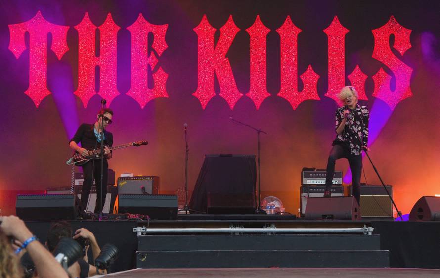 Nort Sur Erdre, France. 03rd July, 2025. The Kills on stage during the Festival la nuit de l'Erdre in Nort-sur-Erdre, France on July 3, 2025. Photo by Thomas Girard/ABACAPRESS.COM Credit: Abaca Press/Alamy Live News