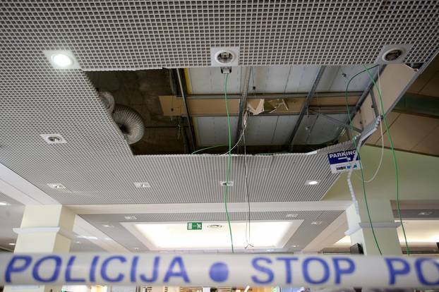 Rijeka: Å½ena propala kroz strop u shoping centru
