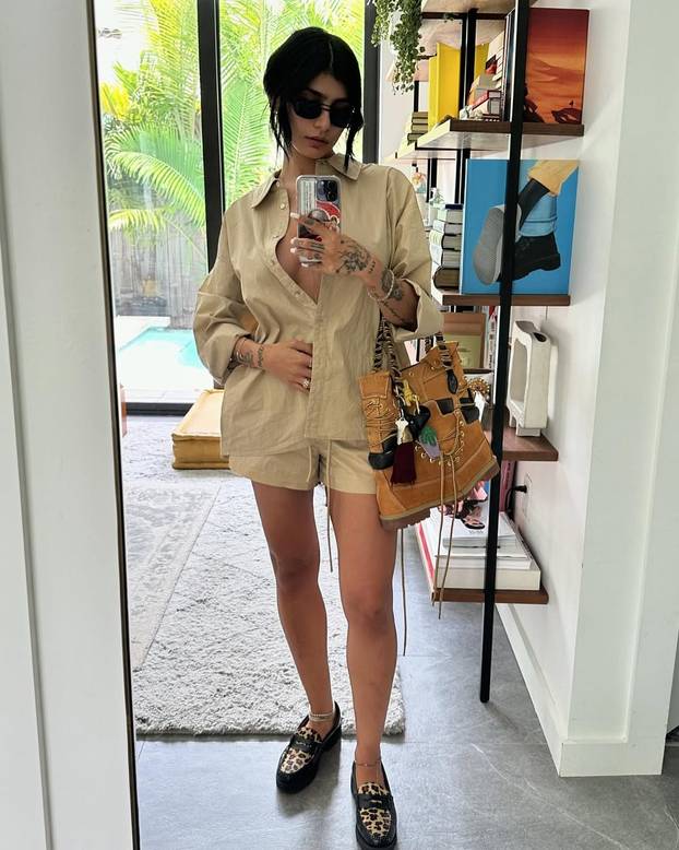 FOTO Znate li čime se sad bavi Mia Khalifa? Nije za prepoznati!