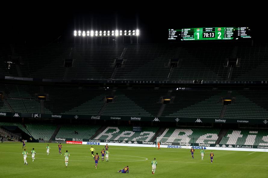 La Liga Santander - Real Betis v FC Barcelona