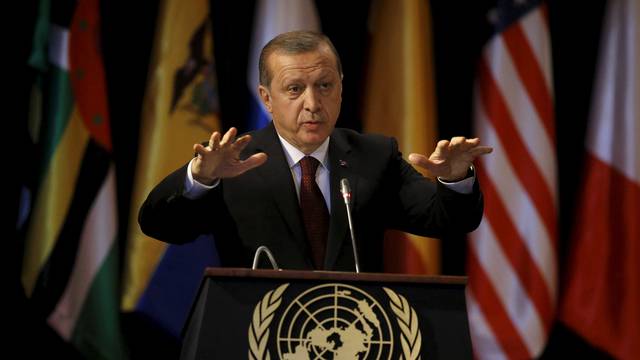 Turski novinar dobio 21 mjesec zatvora zbog uvrede Erdoganu
