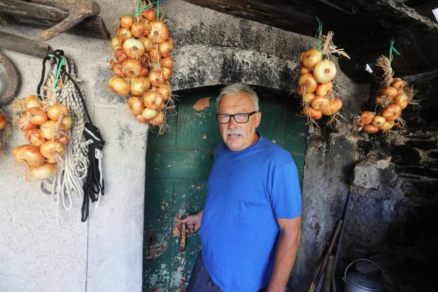 Lubenice, mjesto na Cresu s dva stanovnika