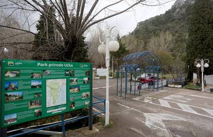 Uselili radnike u prvi red do mora, a kamo će turisti: 'Ovim će ugroziti našu egzistenciju...'