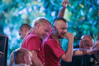 Pula: Dubioza kolektiv održali koncert iznenađenja