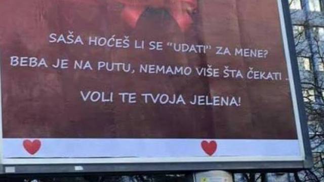 'Beba je na putu': Zaprosila je momka plakatom u Banja Luci