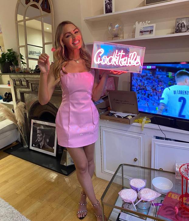 FOTO Engleska Valentina Miletić postala je doktorica i slomila se