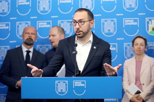 Tomislav Toma&scaron;evi&cacute;, obratio se javnosti nakon nepravomo&cacute;nih presuda &Zcaron;upanijskog suda u Zagrebu, kojima su zabranjeni &scaron;trajkovi u ZET-u i Zagreba&ccaron;kom Holdingu