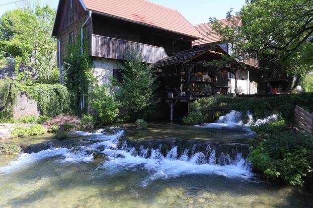 Slunj: Turistička patrola u Rastokama