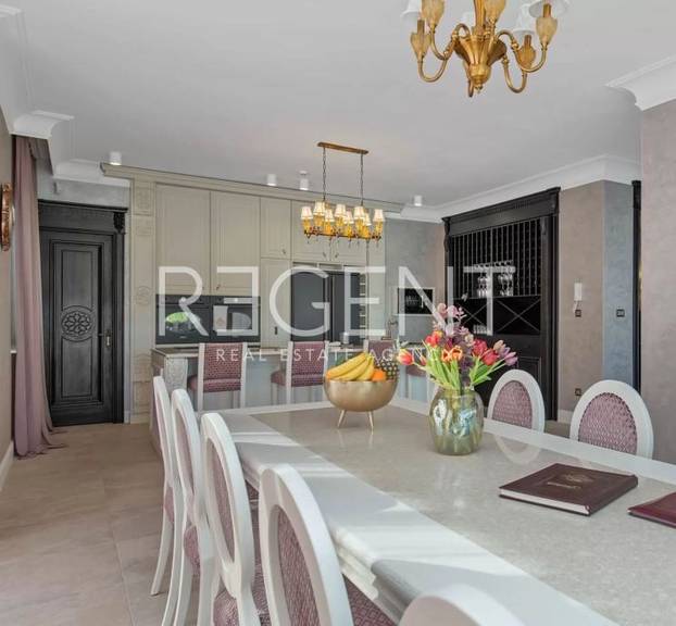 FOTO Luksuzna vila u Vodicama ima grijani bazen, saunu, biljar, jacuzzi... I cijena je 'raskošna'