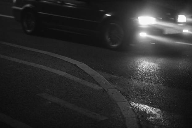 Maglovit i mističan Novi Zagreb u crno bijeloj fotografiji