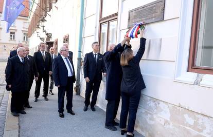 Prošle 34 godine od raketiranja Banskih dvora: Plenković i Gregurić položili su vijenac