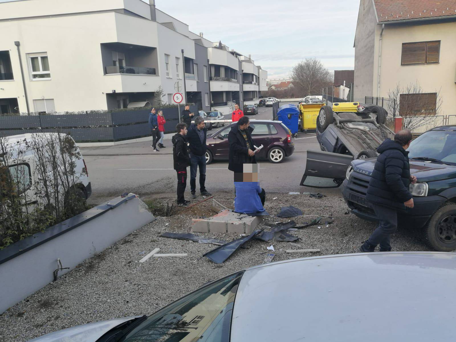 Pogledajte snimku sudara: 'Pa ona je probila dupli armirani zid i odbacila terenac od  2 tone!'