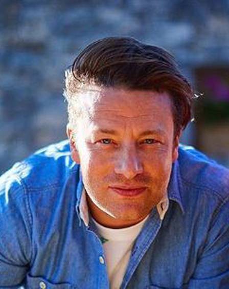 Jamie Oliver: Moji restorani su propali jer je nestalo gotovine