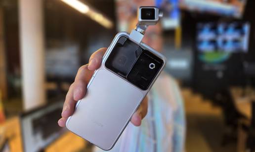 VIDEO Prvi u Hrvatskoj isprobali smo Terminator mobitel: Ovako radi novi Honor Robot Phone