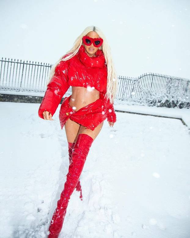 FOTO Još ne znate što odjenuti za Noć vještica? Jelena Karleuša je možda dobra inspiracija za to