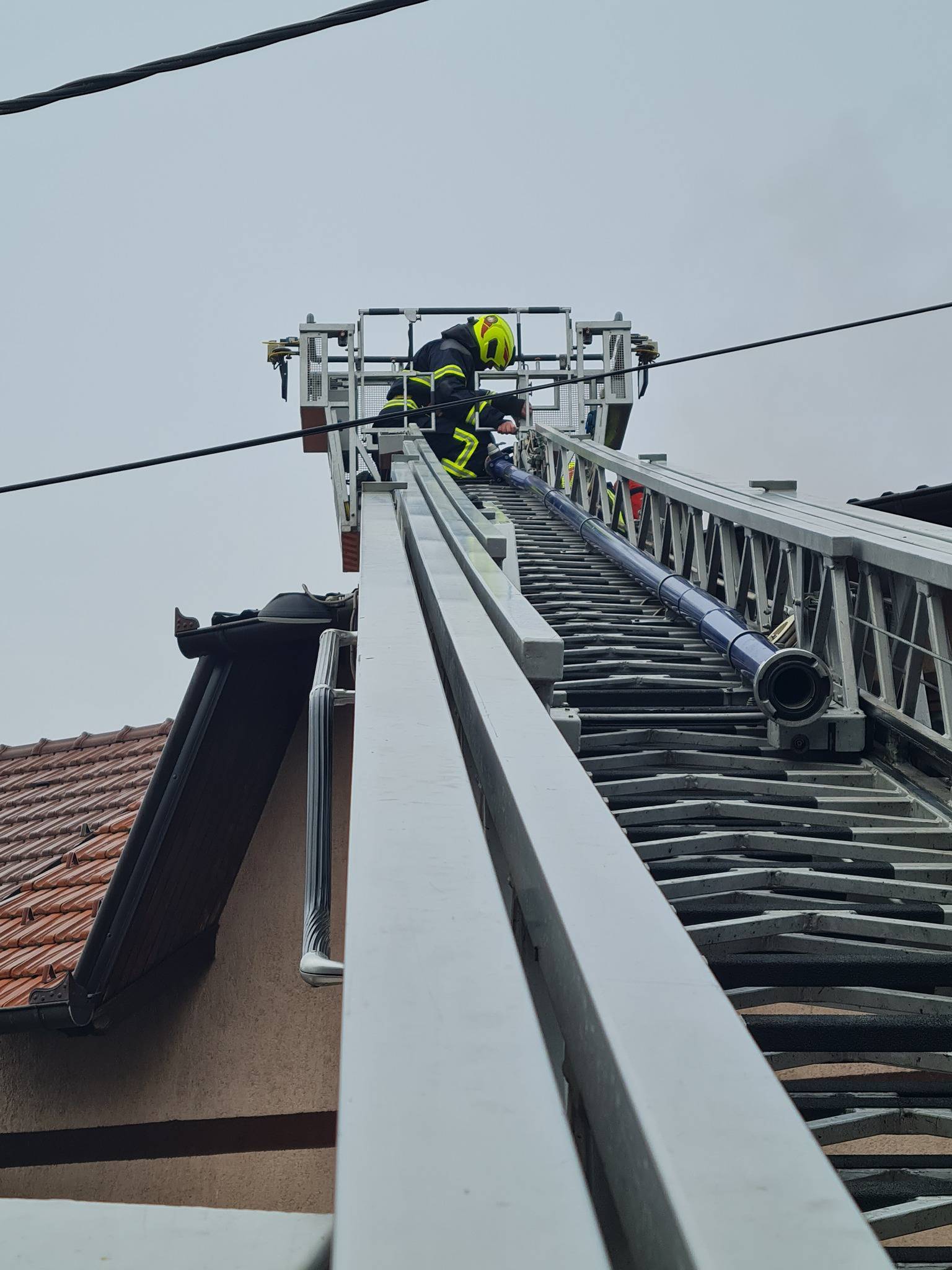 Manji požar krovišta u Zagrebu