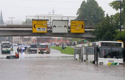 Slovenski meteorolozi upozorili: 'U sljedećih 36 sati u Sloveniji će pasti mjesečna količina kiše'