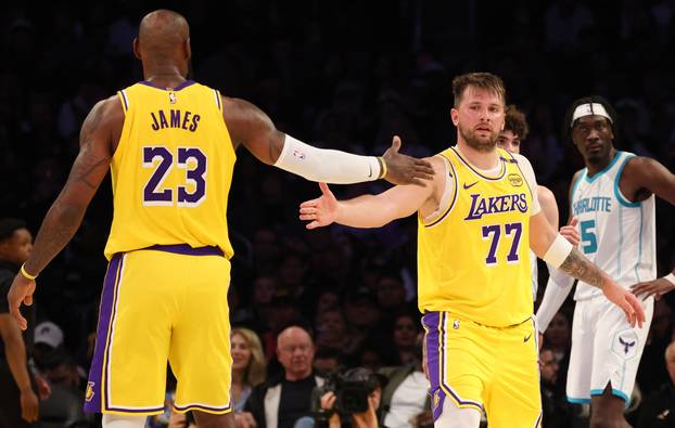 NBA: Charlotte Hornets at Los Angeles Lakers