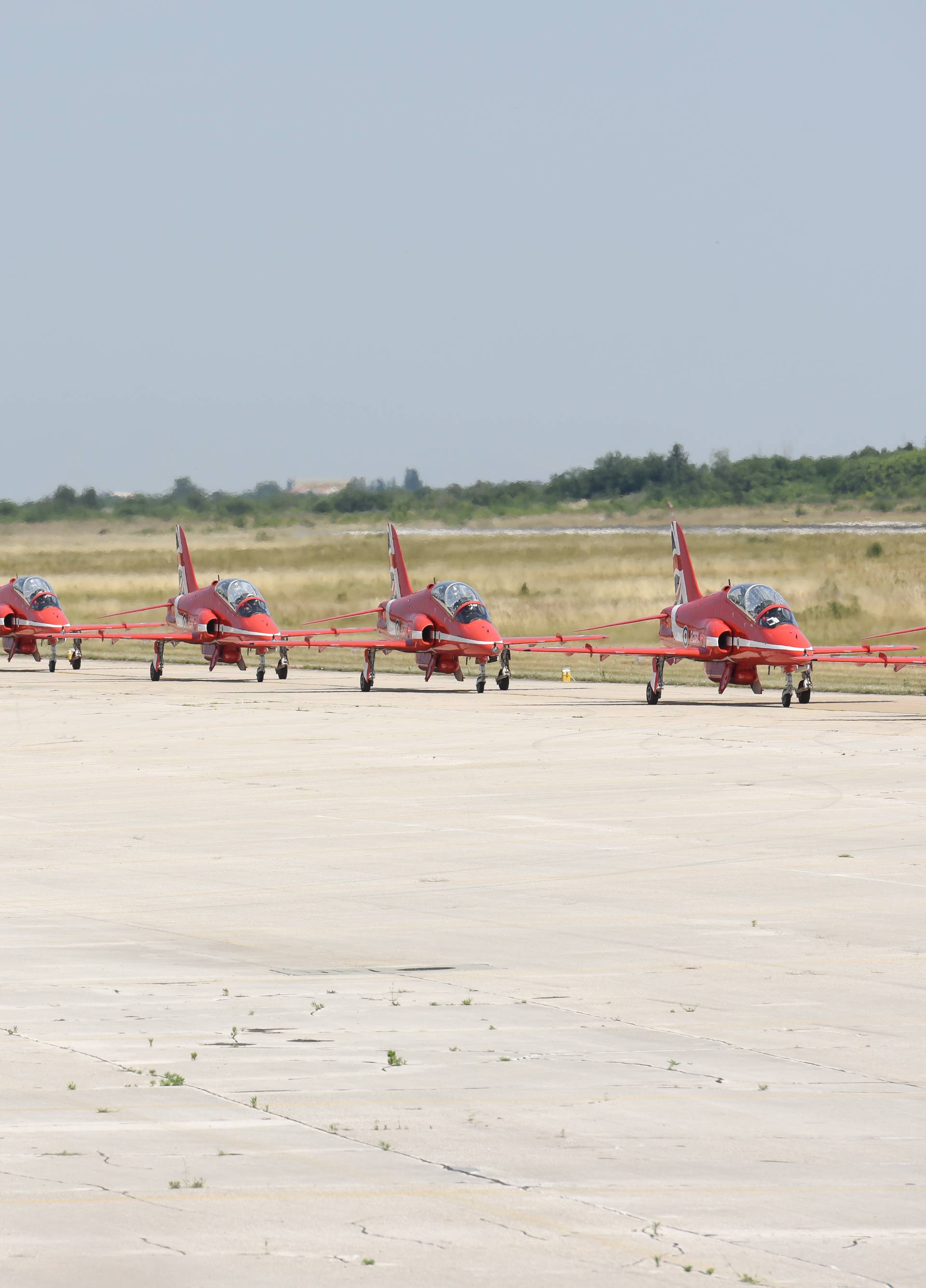 Kraljevska grupa Red Arrows posjetila je naša Krila Oluje