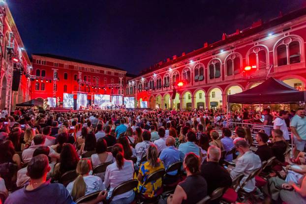 Split: Na drugoj večeri Splitskog Festivala nastupili su TBF i Jazz orkestar HRT-a