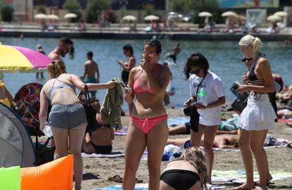Spas od toplinskog vala: Plaže su jučer bile krcate kupačima!