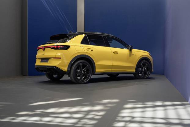 FOTO Ovako izgleda novi Volkswagen T-Roc: Donosi više prostora i novih tehnologija