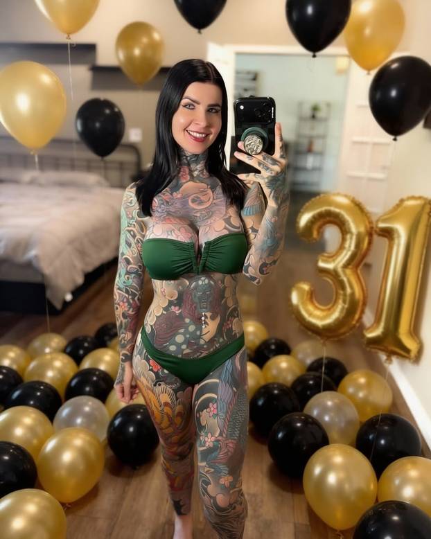 FOTO Tetovažama prekrila cijelo tijelo. Evo kako je izgledala prije: 'Stalno mi nude brak...'