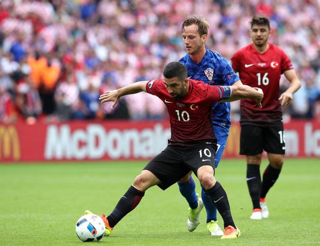 Pariz: UEFA EURO 2016., 1. kolo, skupina D, Turska - Hrvatska