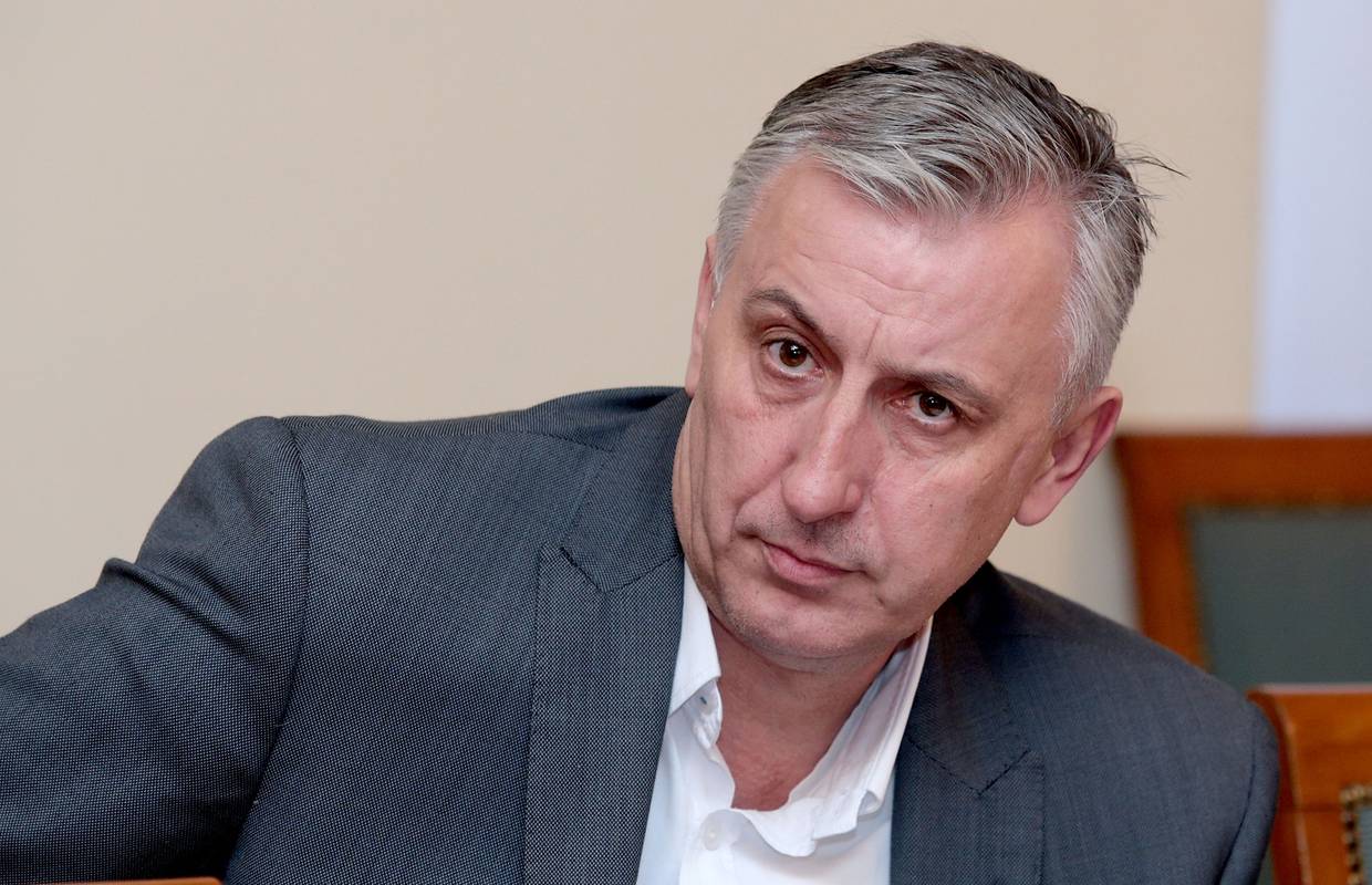 "Naš cilj je zaštita Petrokemije od manipulacije ili prodaje..."