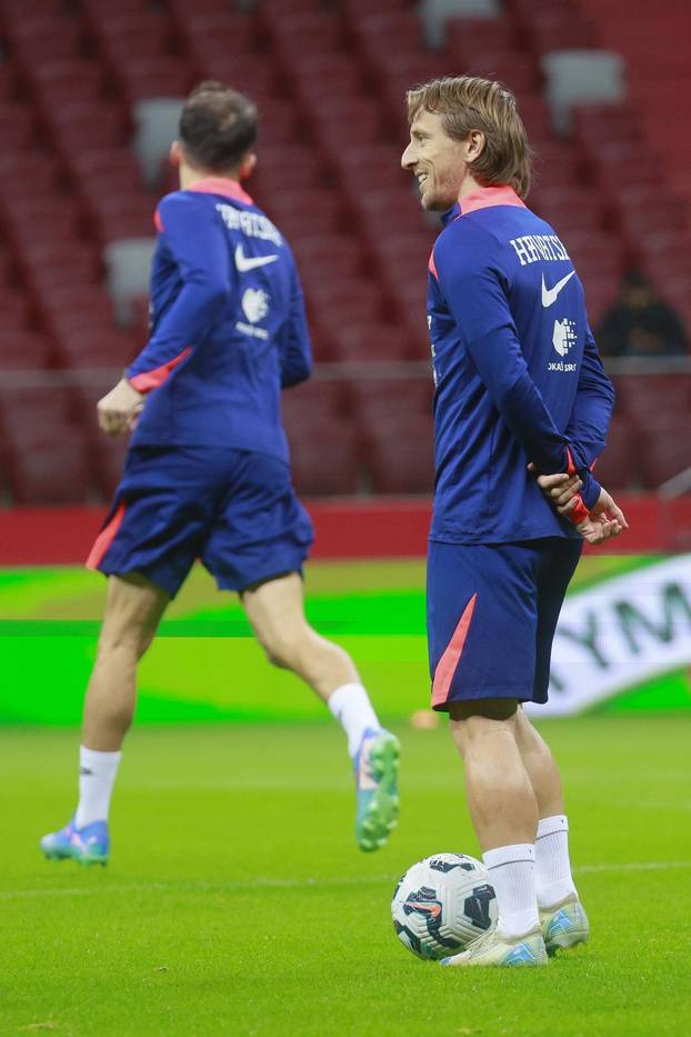 Varšava: Trening nogometaša Hrvatske uoči utakmice protiv Poljske