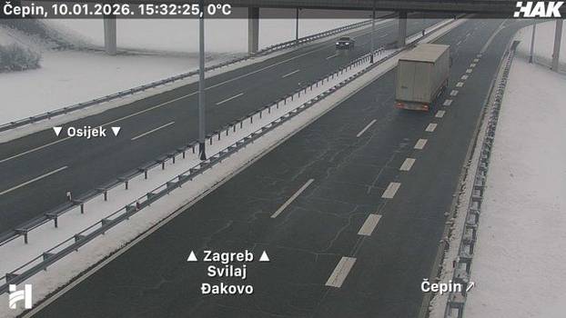 FOTO Pogledajte situaciju na autocestama: Snijeg još pada, stvara se poledica, ima i magle