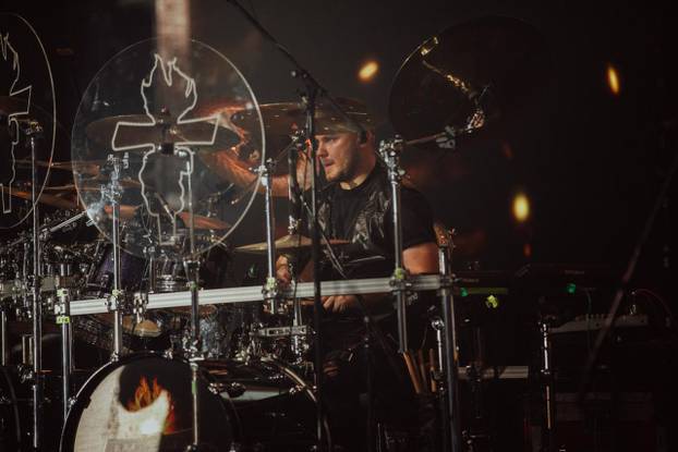 FOTO Pogledajte atmosferu s prvog koncerta Thompsona na prepunim splitskim Gripama