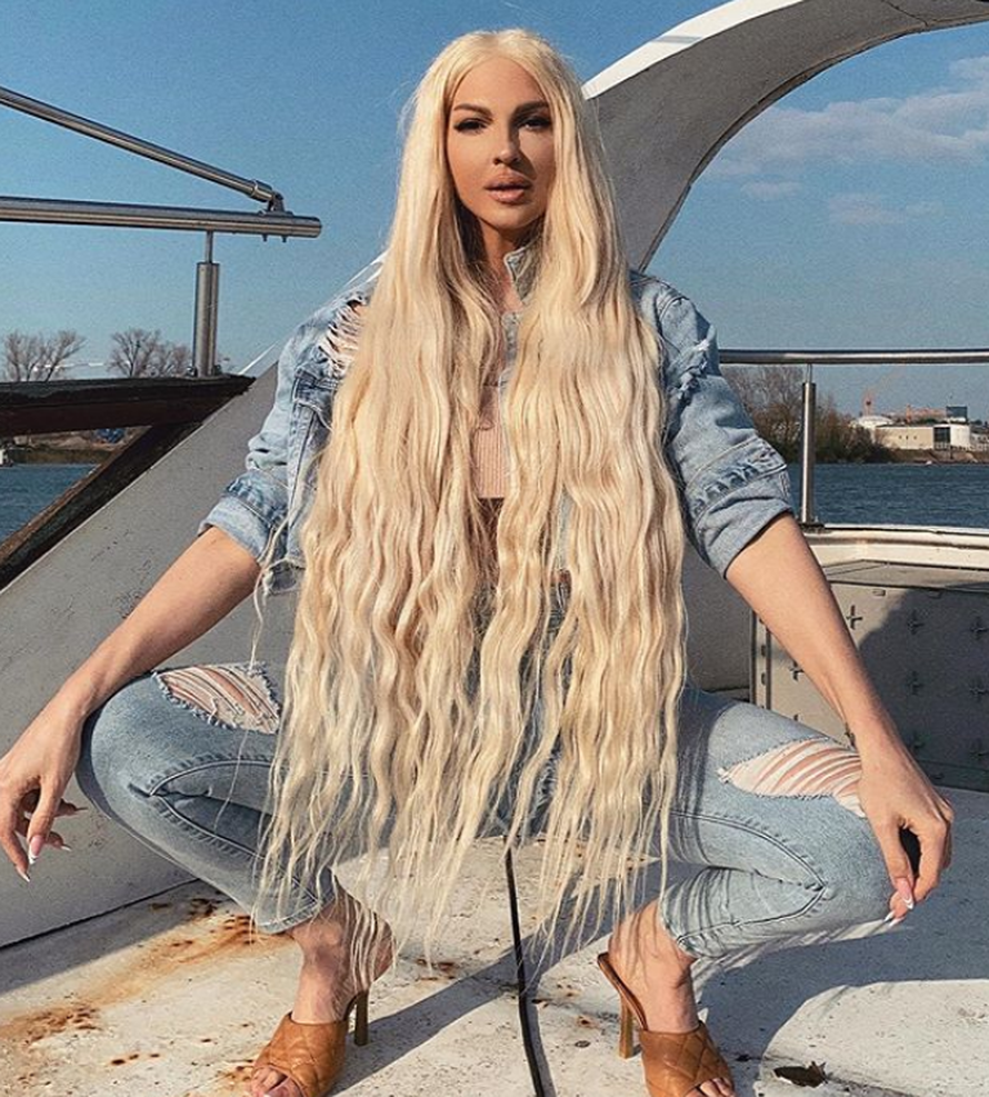 Karleuši opet ispale grudi, a za štikle iskeširala 7 tisuća kuna