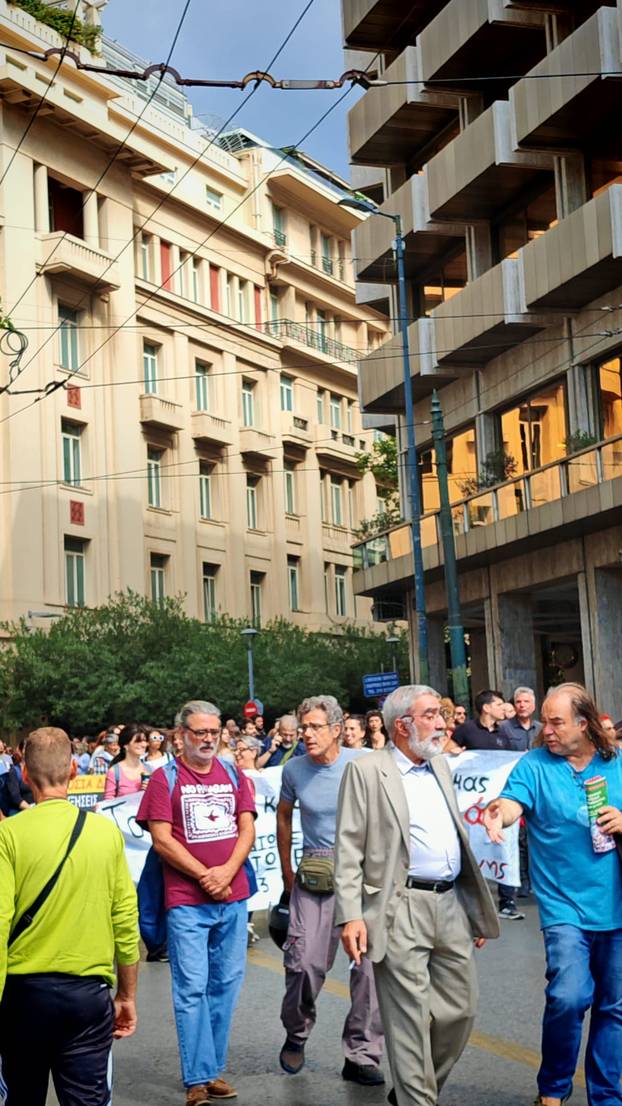 VIDEO Štrajk u Ateni: Blokiran centar, tisuće na ulicama...