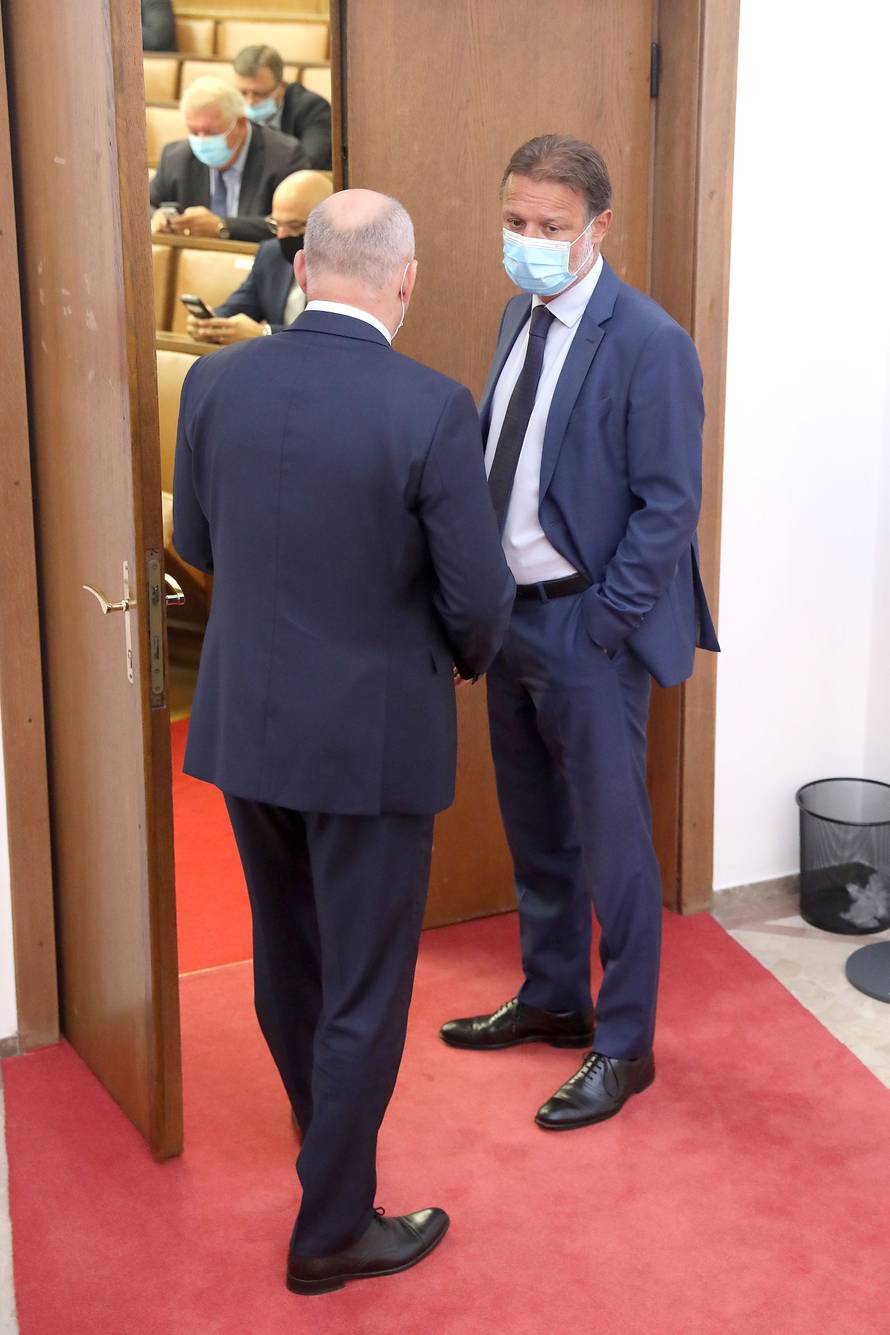 Zagreb: Održana sjednica kluba zastupnika HDZ-a