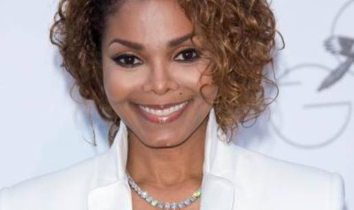 Janet Jackson pronašli kvrgu u grlu, liječnici misle da je rak